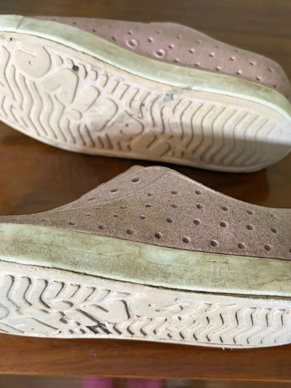 J1 light pink Native shoes